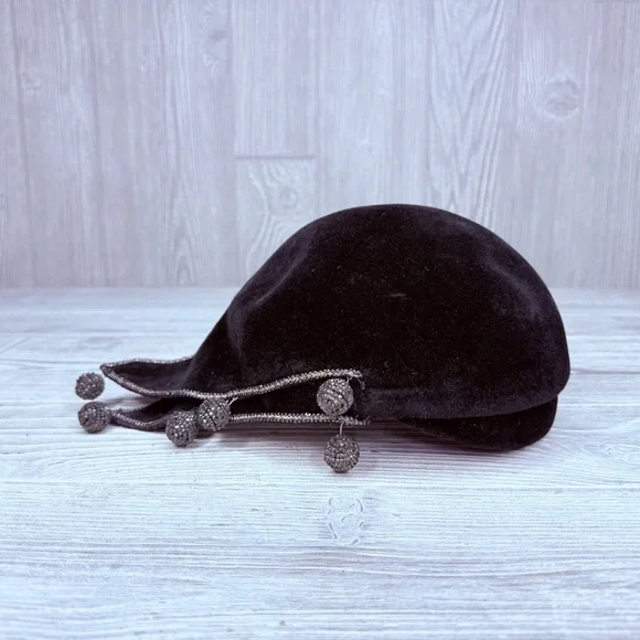 Vintage 1920s filbert orcel productions hats de pinna black with bobble beads